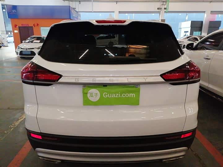 Фото 6 - Geely Atlas