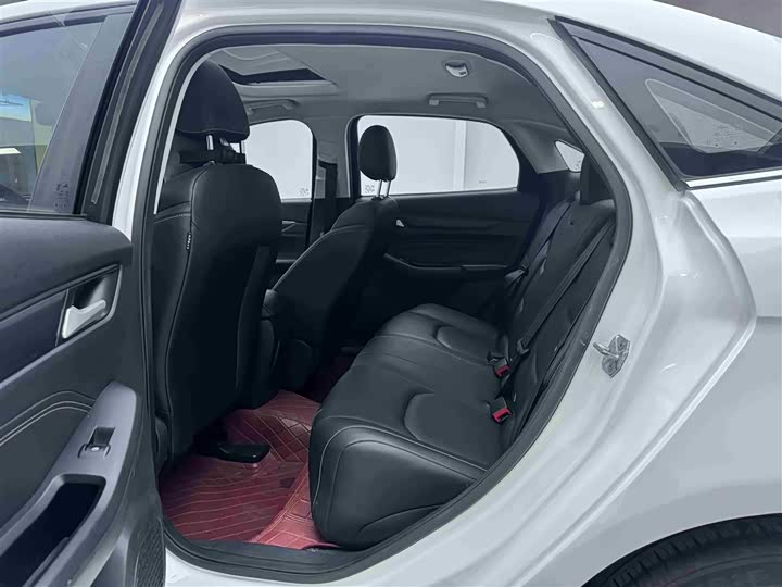 Фото 8 - Ford Escort