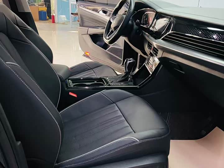 Фото 6 - Volkswagen Passat