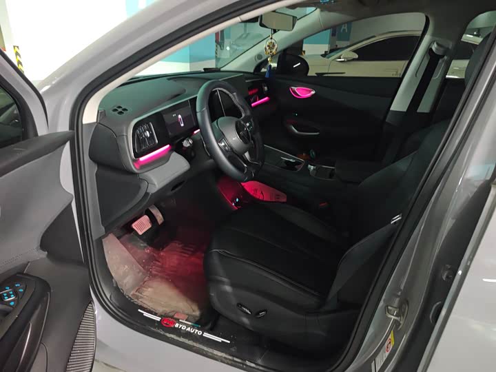 Фото 2 - BYD Sea Lion 05 EV