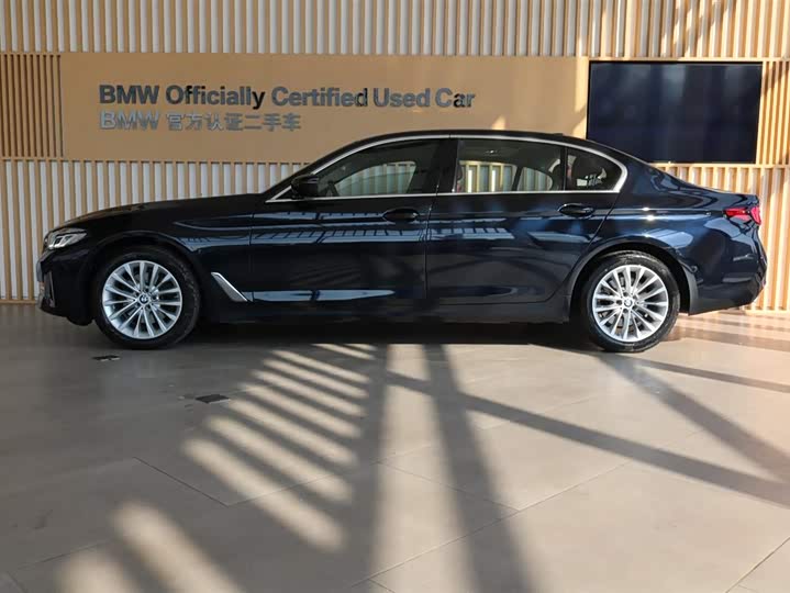 Фото 2 - BMW 5 Series