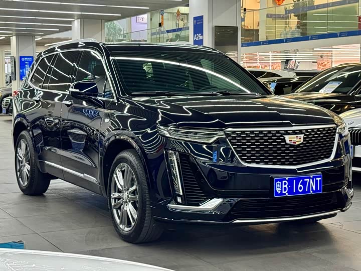 Фото 3 - Cadillac XT6