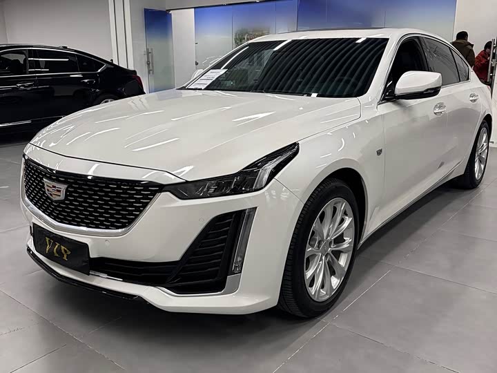 Фото 2 - Cadillac CT5