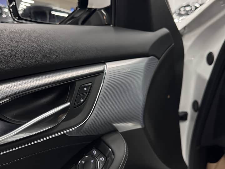 Фото 4 - Cadillac CT5