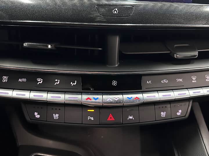 Фото 8 - Cadillac CT5