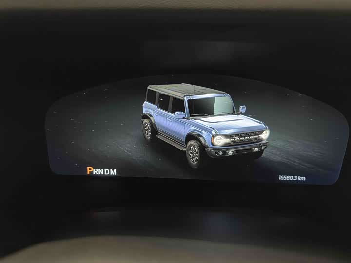 Фото 8 - Ford Bronco