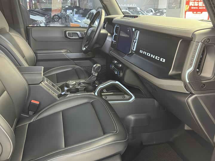 Фото 9 - Ford Bronco