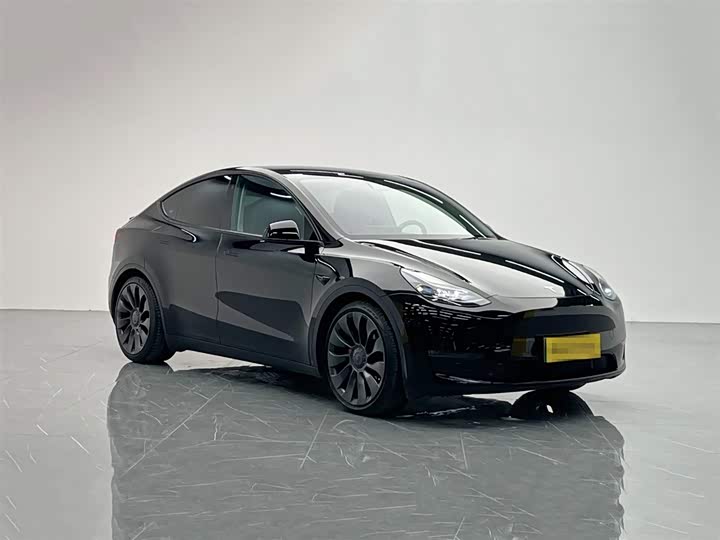 Фото 8 - Tesla Model Y