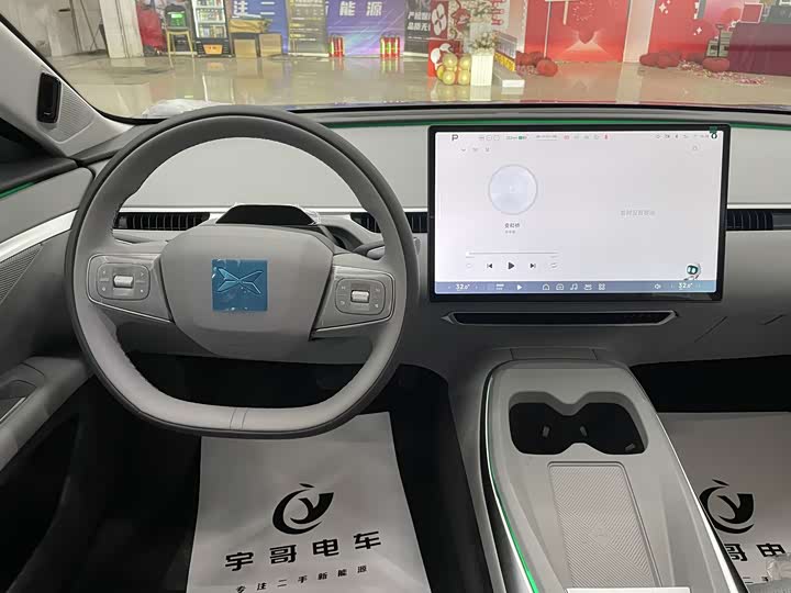 Фото 8 - XPeng Mona M03