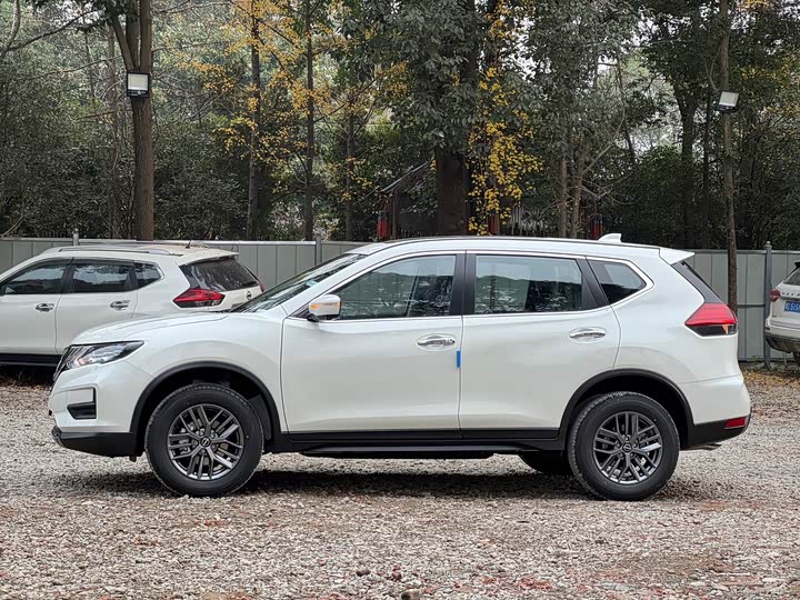 Фото 3 - Nissan X-Trail