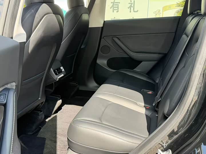 Фото 5 - Tesla Model Y