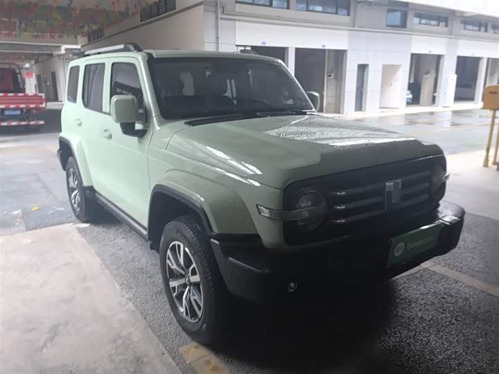 Фото 4 - Tank 300