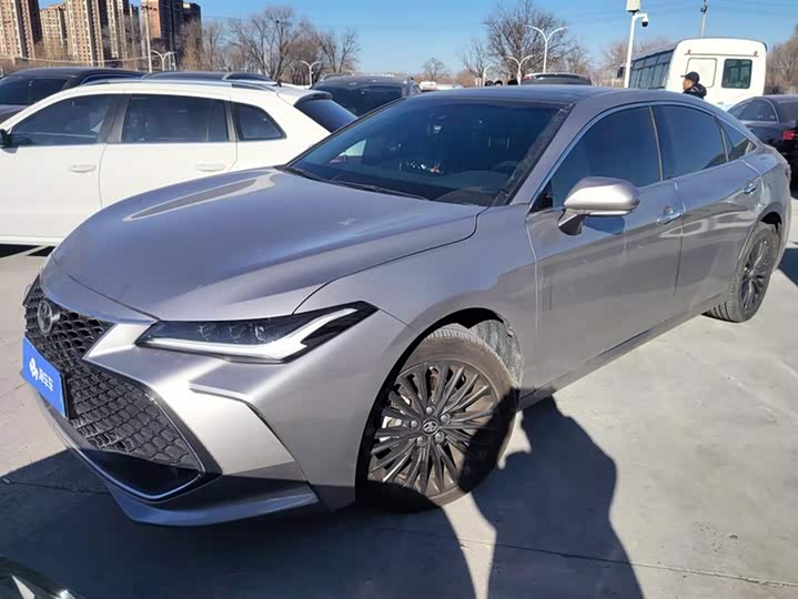 Фото 1 - Toyota Avalon