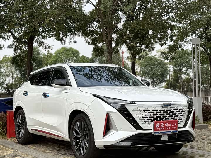 Фото 2 - Changan Oshan Z6