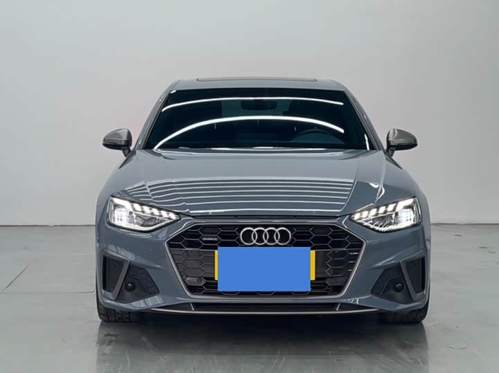 Фото 2 - Audi A4L