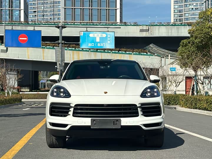 Фото 2 - Porsche Cayenne