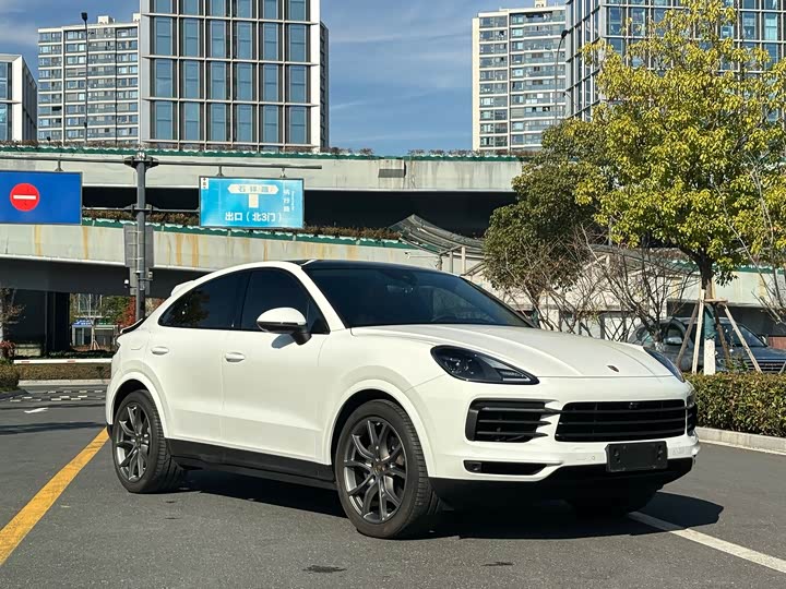Фото 3 - Porsche Cayenne