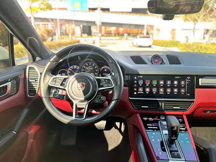 Фото 9 - Porsche Cayenne