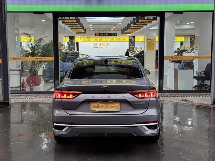 Фото 5 - Ford Mondeo