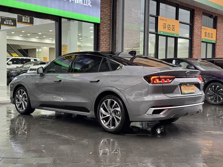 Фото 6 - Ford Mondeo