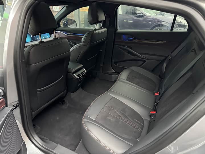 Фото 9 - Ford Mondeo