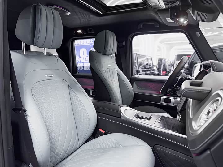 Фото 6 - Mercedes-Benz G-Class AMG