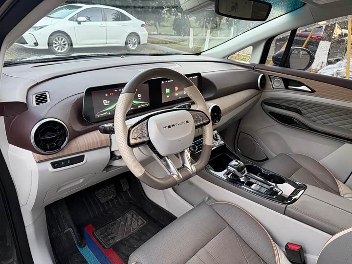 Фото 4 - Dongfeng Forthing Yacht