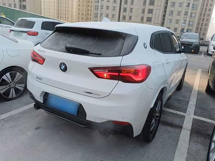 Фото 7 - BMW X2