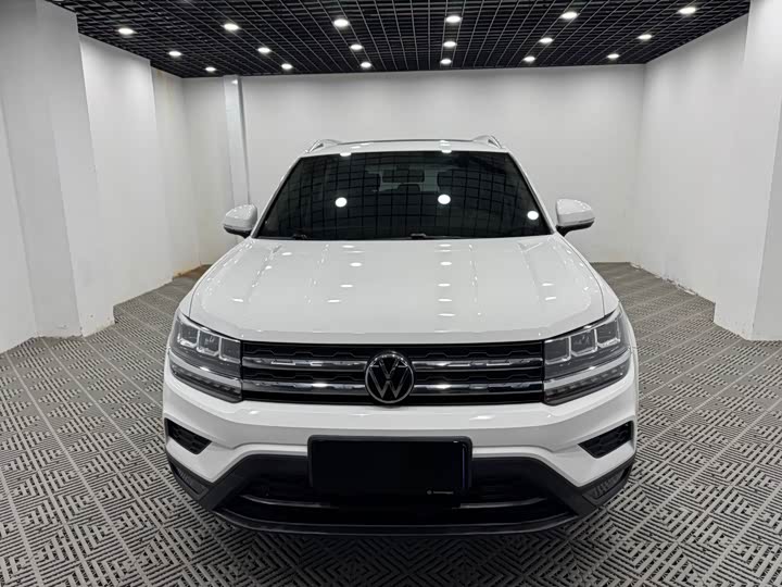 Фото 2 - Volkswagen Tharu