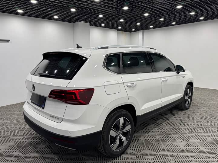 Фото 7 - Volkswagen Tharu