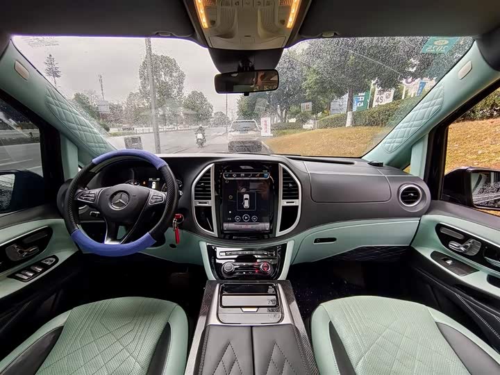 Фото 6 - Mercedes-Benz Vito