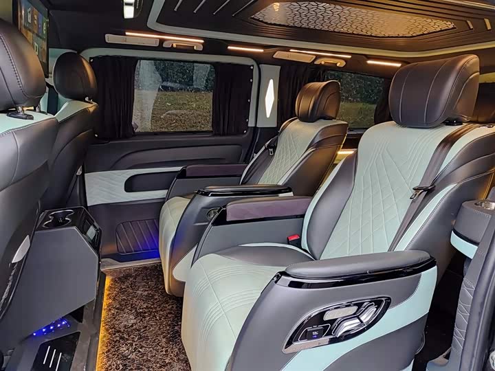 Фото 8 - Mercedes-Benz Vito