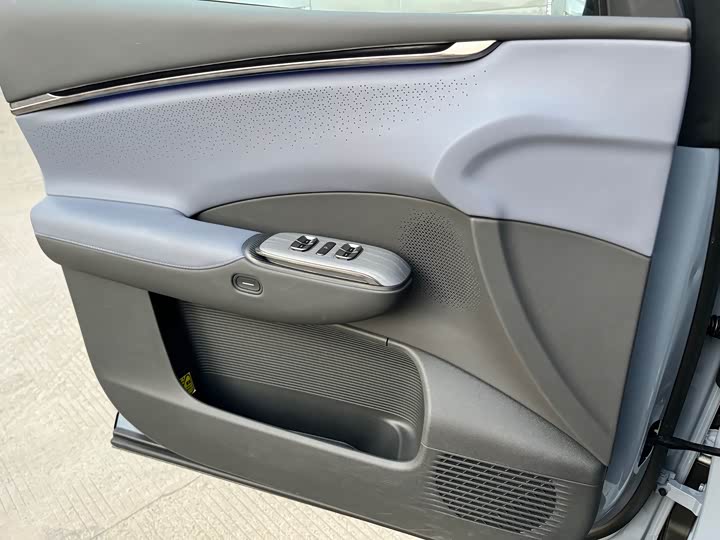 Фото 8 - XPeng G7