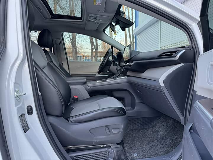 Фото 5 - Toyota Sienna