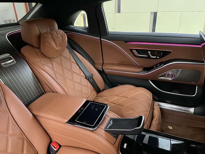 Фото 5 - Mercedes-Benz Maybach S-Class