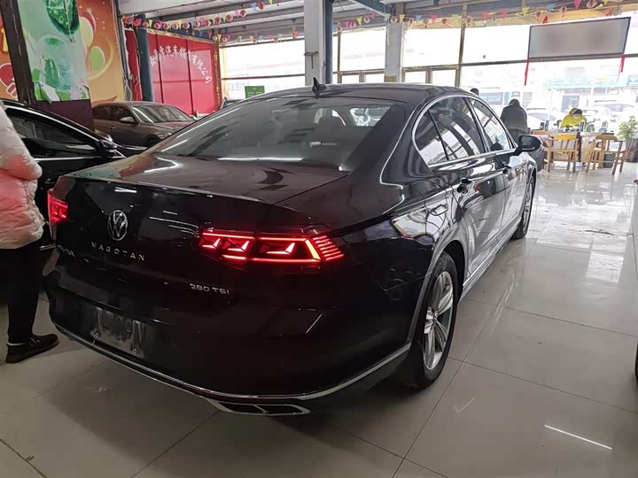 Фото 7 - Volkswagen Magotan