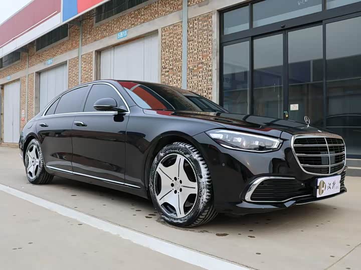 Фото 3 - Mercedes-Benz S-Class