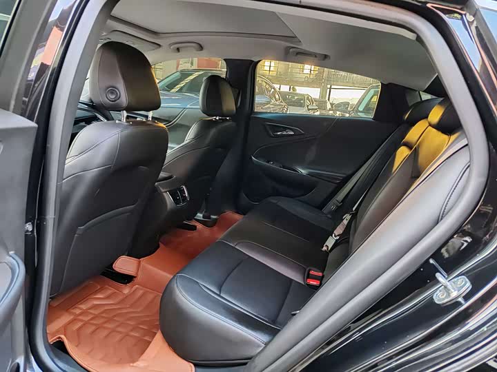 Фото 6 - Chevrolet Malibu XL