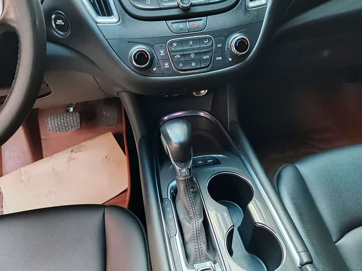 Фото 9 - Chevrolet Malibu XL