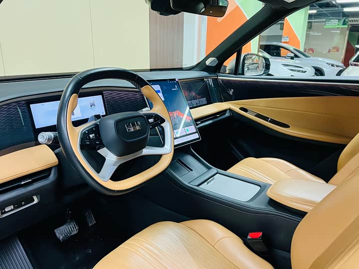 Фото 7 - Geely Galaxy L7