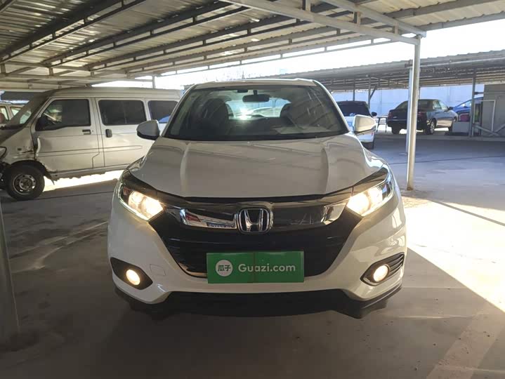 Фото 3 - Honda Vezel