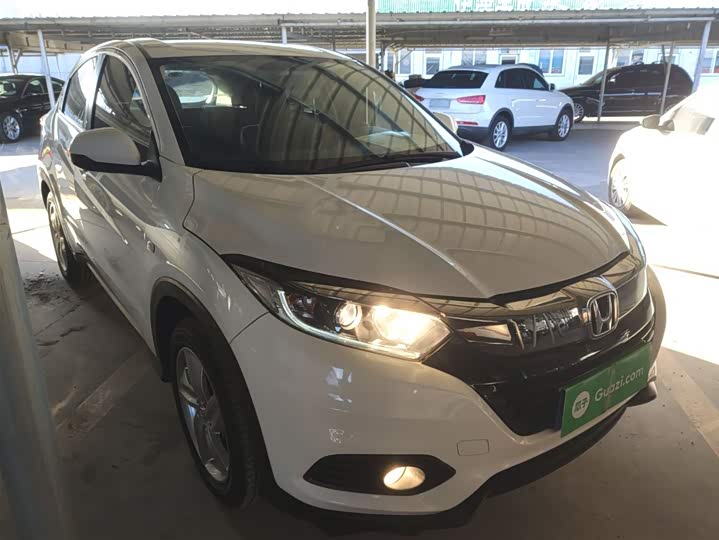 Фото 4 - Honda Vezel