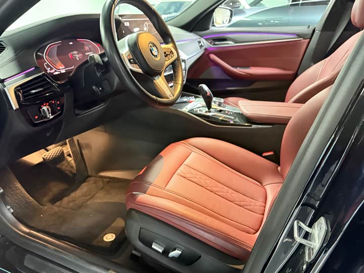 Фото 9 - BMW 5 Series