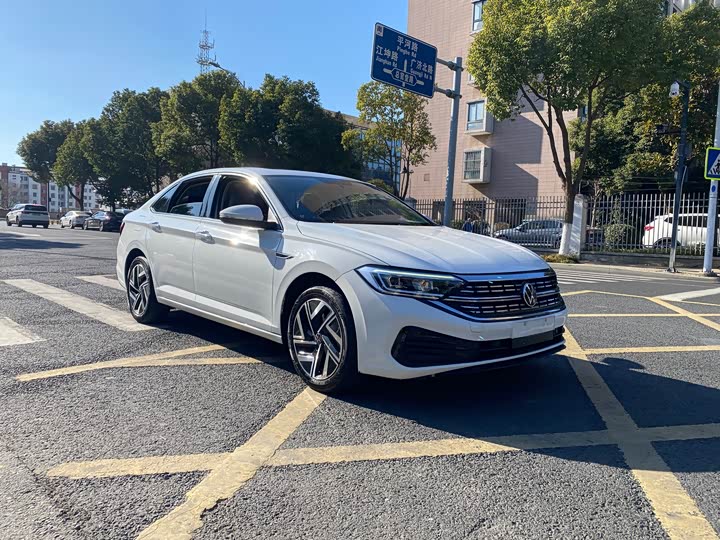 Фото 3 - Volkswagen Sagitar L