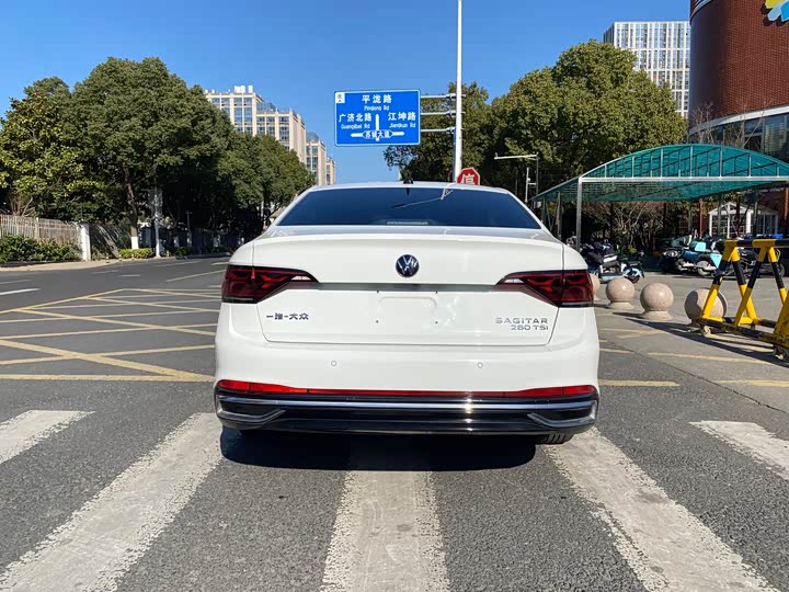 Фото 5 - Volkswagen Sagitar L