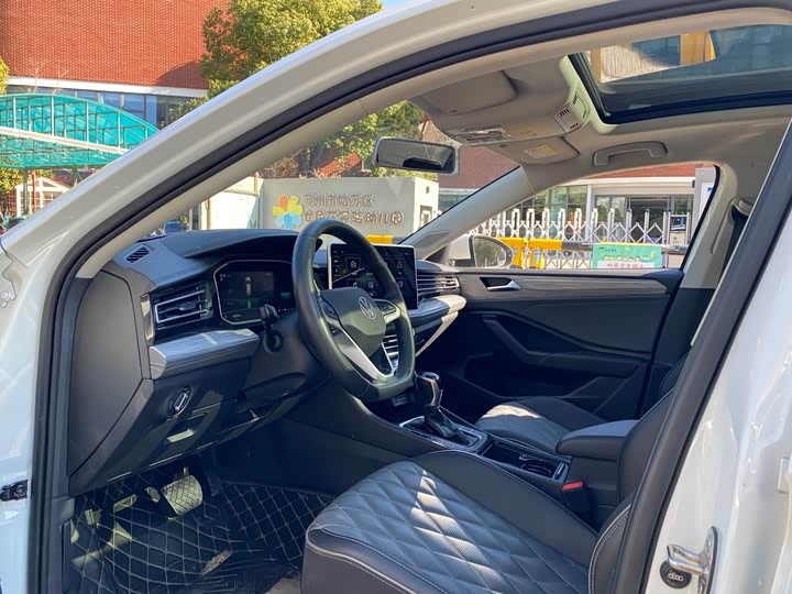 Фото 7 - Volkswagen Sagitar L