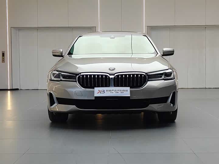 Фото 2 - BMW 5 Series