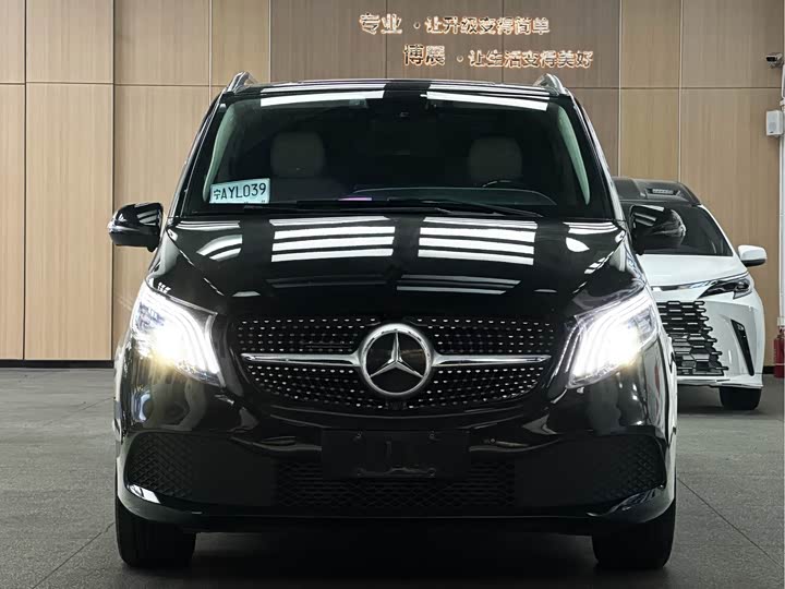 Фото 2 - Mercedes-Benz Vito