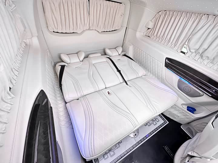 Фото 9 - Mercedes-Benz Vito