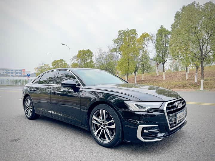 Фото 3 - Audi A6L